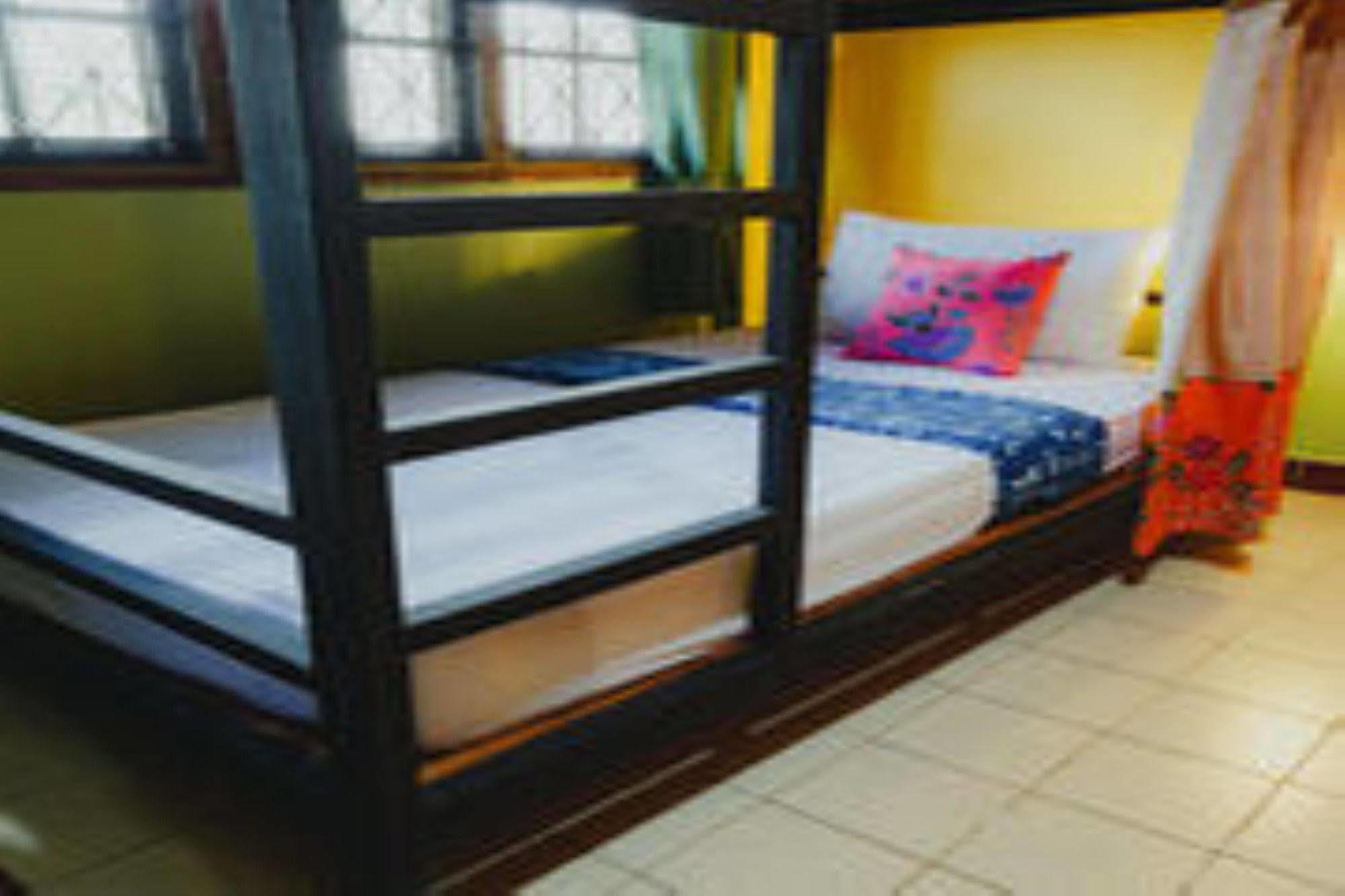 The Aree Hat Yai Hostel Екстер'єр фото