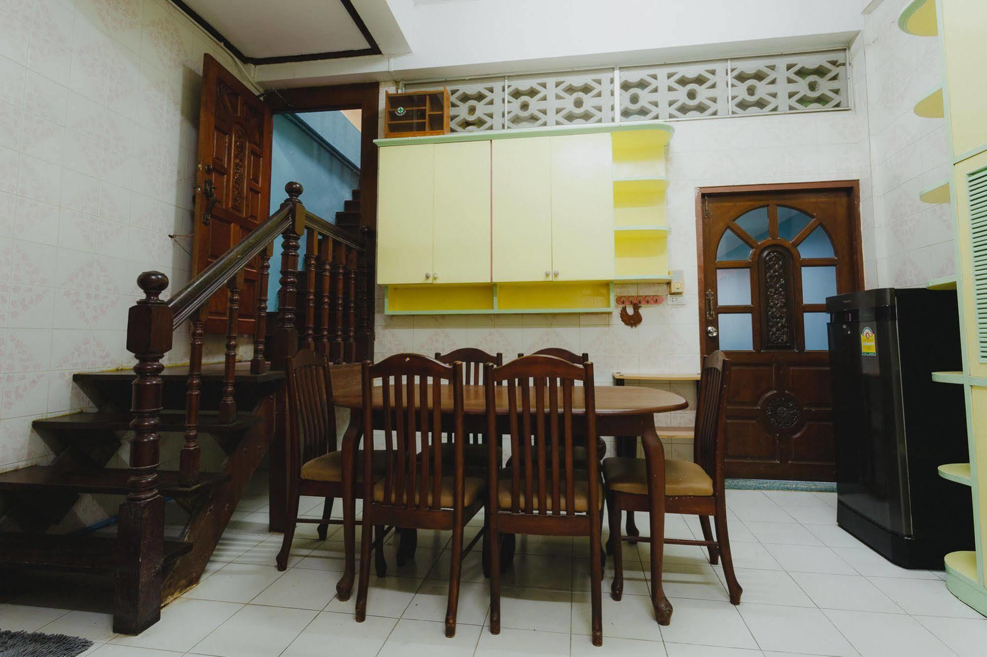 The Aree Hat Yai Hostel Екстер'єр фото